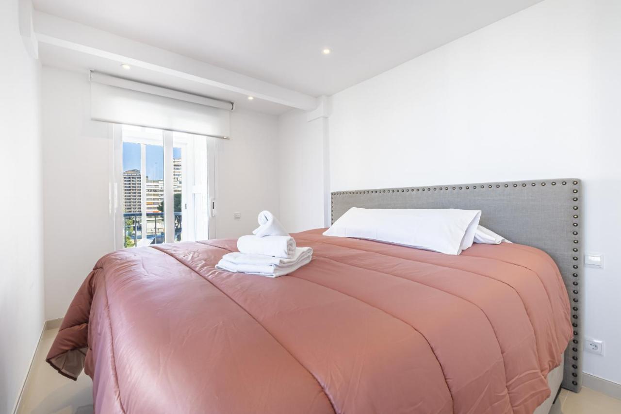 Апартаменты Halcon Deluxe 5-A Бенидорм Экстерьер фото